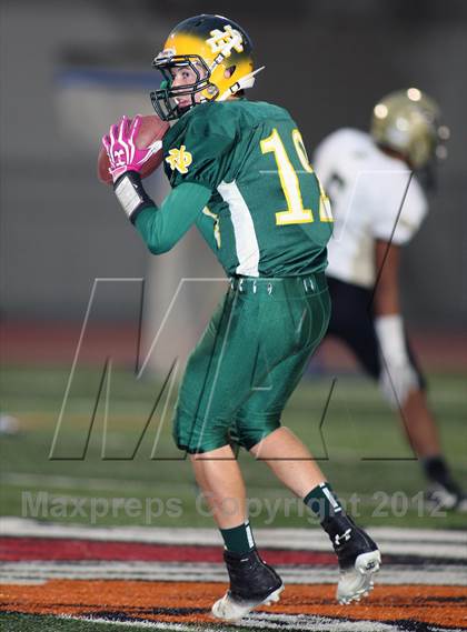 Thumbnail 2 in Citrus Valley vs. Notre Dame photogallery.