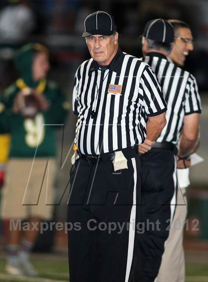 Thumbnail 3 in Citrus Valley vs. Notre Dame photogallery.