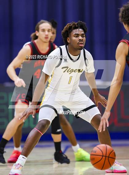 Thumbnail 1 in Edison vs. Centennial photogallery.