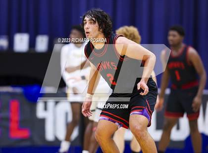 Thumbnail 2 in Edison vs. Centennial photogallery.