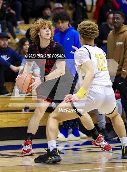 Thumbnail 3 in Edison vs. Centennial photogallery.