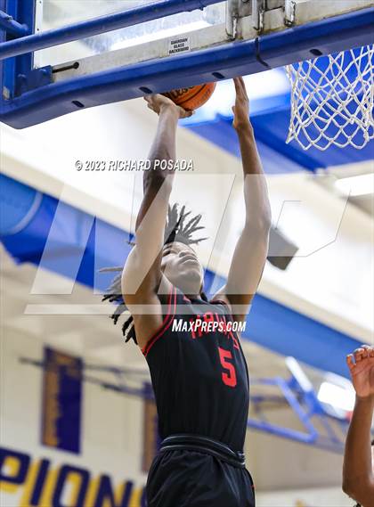 Thumbnail 3 in Edison vs. Centennial photogallery.