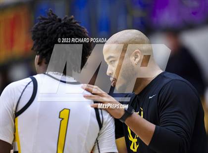 Thumbnail 2 in Edison vs. Centennial photogallery.