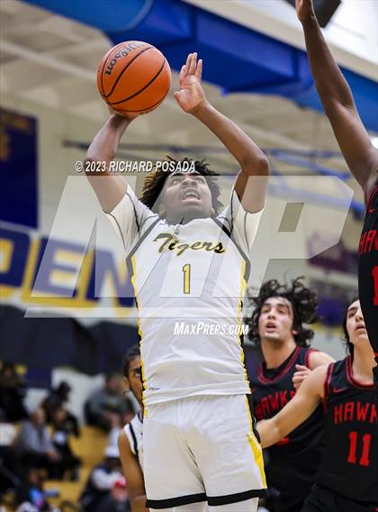 Thumbnail 1 in Edison vs. Centennial photogallery.