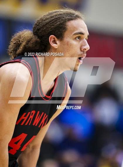 Thumbnail 3 in Edison vs. Centennial photogallery.