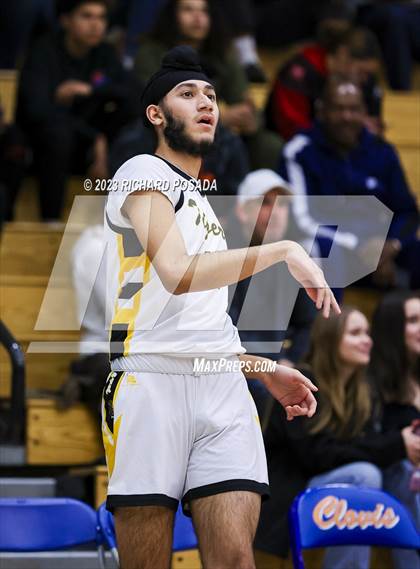 Thumbnail 1 in Edison vs. Centennial photogallery.