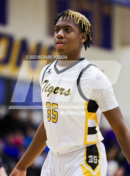 Thumbnail 1 in Edison vs. Centennial photogallery.