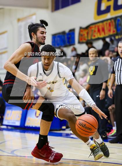 Thumbnail 2 in Edison vs. Centennial photogallery.