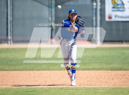 Thumbnail 1 in San Pasqual @ Mission Hills photogallery.