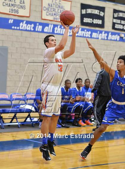 Thumbnail 1 in Osceola vs Inlet Grove 2014 Mustang Christmas Tournament photogallery.