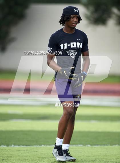 Thumbnail 3 in Columbia High vs Andrew Jackson (Jaguars Prep Nike 11-On 7v7) photogallery.