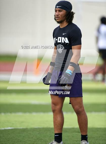 Thumbnail 3 in Columbia High vs Andrew Jackson (Jaguars Prep Nike 11-On 7v7) photogallery.