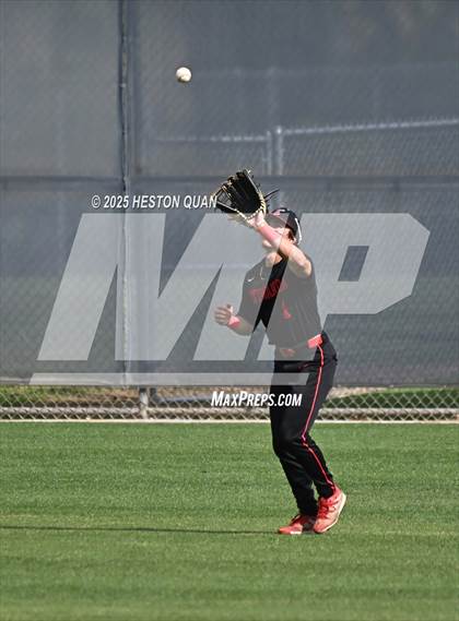 Thumbnail 1 in Etiwanda vs. Bishop Gorman (National Classic) photogallery.