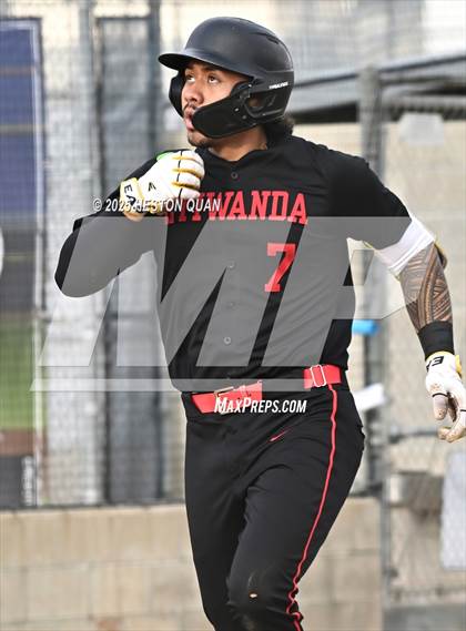 Thumbnail 2 in Etiwanda vs. Bishop Gorman (National Classic) photogallery.