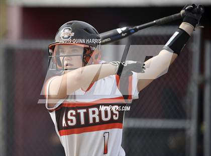 Thumbnail 1 in Shepard v Richards (IHSA 4A Regional Final) photogallery.