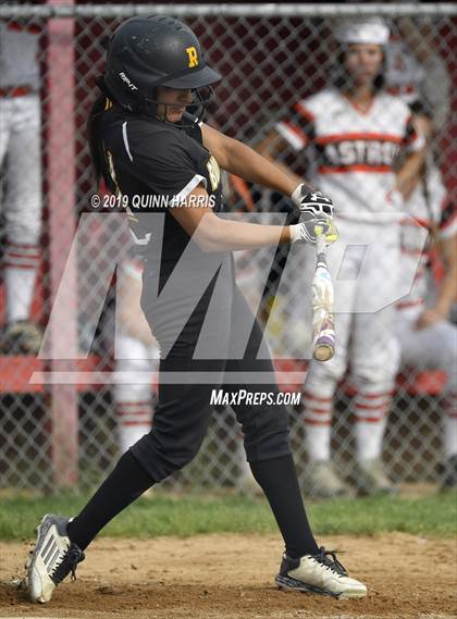 Thumbnail 3 in Shepard v Richards (IHSA 4A Regional Final) photogallery.
