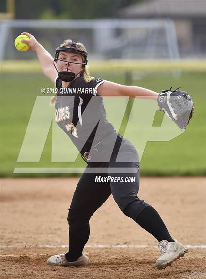 Thumbnail 2 in Shepard v Richards (IHSA 4A Regional Final) photogallery.