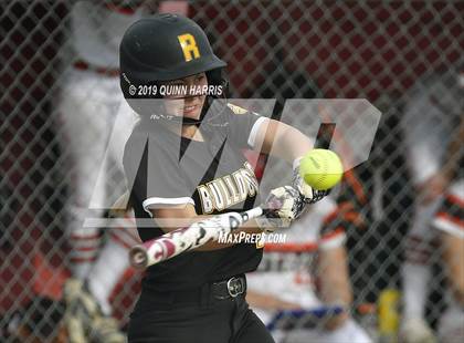 Thumbnail 1 in Shepard v Richards (IHSA 4A Regional Final) photogallery.
