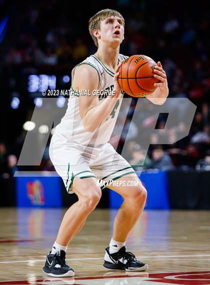 Thumbnail 2 in Lincoln Southeast vs. Gretna (NSAA Class A Quarterfinal) photogallery.