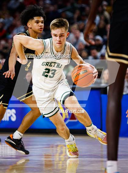 Thumbnail 3 in Lincoln Southeast vs. Gretna (NSAA Class A Quarterfinal) photogallery.