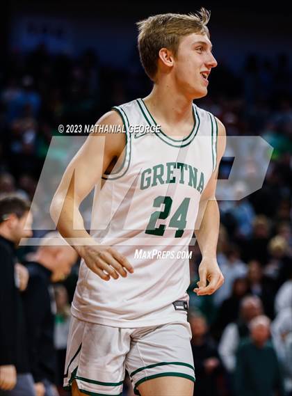 Thumbnail 1 in Lincoln Southeast vs. Gretna (NSAA Class A Quarterfinal) photogallery.