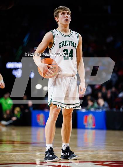 Thumbnail 2 in Lincoln Southeast vs. Gretna (NSAA Class A Quarterfinal) photogallery.
