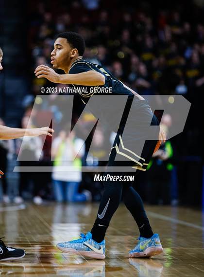 Thumbnail 1 in Lincoln Southeast vs. Gretna (NSAA Class A Quarterfinal) photogallery.