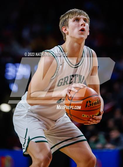 Thumbnail 2 in Lincoln Southeast vs. Gretna (NSAA Class A Quarterfinal) photogallery.