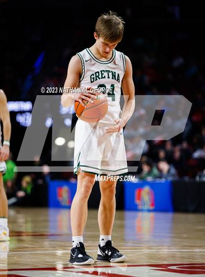 Thumbnail 3 in Lincoln Southeast vs. Gretna (NSAA Class A Quarterfinal) photogallery.