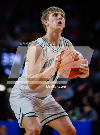 Thumbnail 3 in Lincoln Southeast vs. Gretna (NSAA Class A Quarterfinal) photogallery.