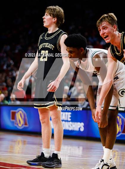 Thumbnail 1 in Lincoln Southeast vs. Gretna (NSAA Class A Quarterfinal) photogallery.
