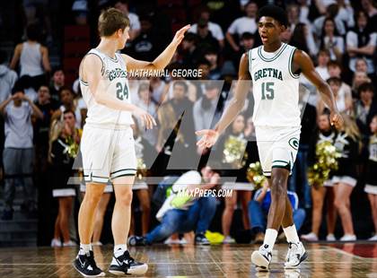 Thumbnail 1 in Lincoln Southeast vs. Gretna (NSAA Class A Quarterfinal) photogallery.