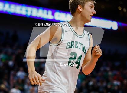 Thumbnail 2 in Lincoln Southeast vs. Gretna (NSAA Class A Quarterfinal) photogallery.
