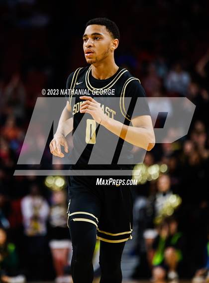 Thumbnail 1 in Lincoln Southeast vs. Gretna (NSAA Class A Quarterfinal) photogallery.