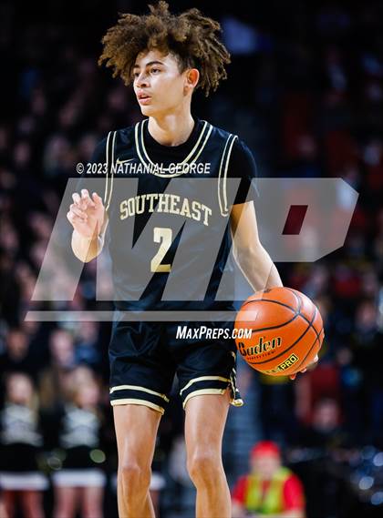 Thumbnail 2 in Lincoln Southeast vs. Gretna (NSAA Class A Quarterfinal) photogallery.