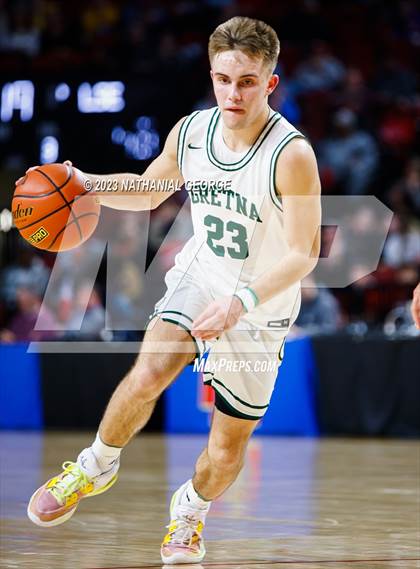 Thumbnail 1 in Lincoln Southeast vs. Gretna (NSAA Class A Quarterfinal) photogallery.
