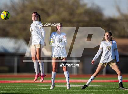 Thumbnail 2 in Amarillo vs. Coronado photogallery.
