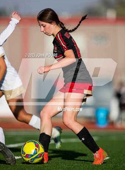 Thumbnail 3 in Amarillo vs. Coronado photogallery.