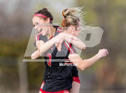 Thumbnail 3 in Amarillo vs. Coronado photogallery.