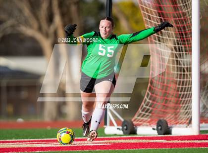 Thumbnail 1 in Amarillo vs. Coronado photogallery.