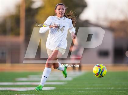 Thumbnail 3 in Amarillo vs. Coronado photogallery.