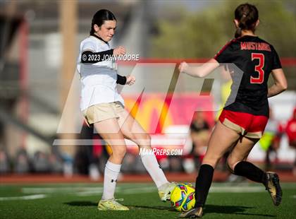 Thumbnail 2 in Amarillo vs. Coronado photogallery.