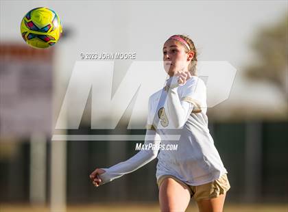 Thumbnail 2 in Amarillo vs. Coronado photogallery.