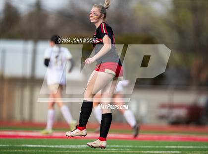 Thumbnail 2 in Amarillo vs. Coronado photogallery.
