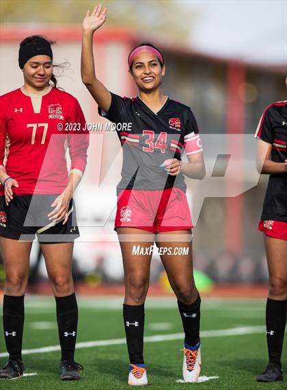 Thumbnail 3 in Amarillo vs. Coronado photogallery.