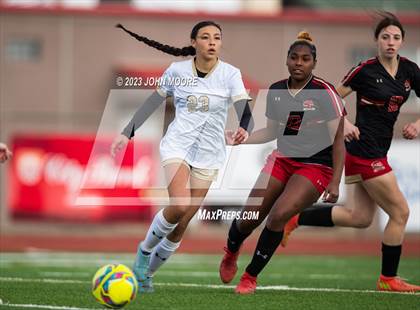 Thumbnail 2 in Amarillo vs. Coronado photogallery.