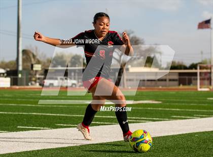 Thumbnail 2 in Amarillo vs. Coronado photogallery.