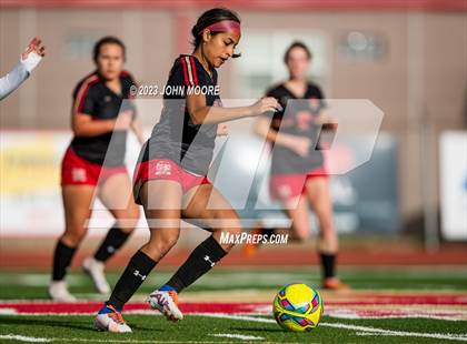 Thumbnail 2 in Amarillo vs. Coronado photogallery.