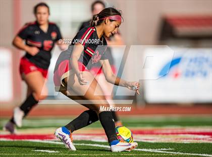 Thumbnail 3 in Amarillo vs. Coronado photogallery.