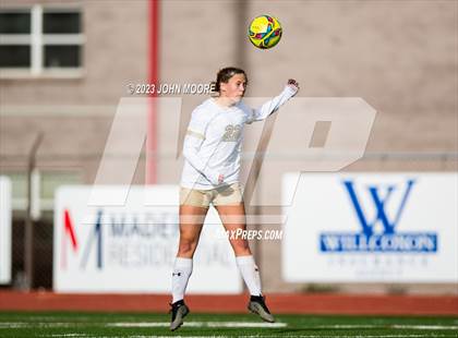 Thumbnail 2 in Amarillo vs. Coronado photogallery.
